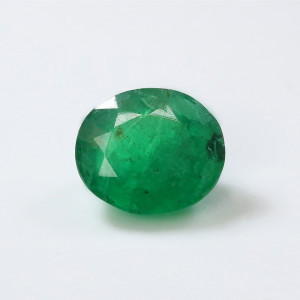 Zambian Emerald / Panna - 2.04 Carat / 2.25 Ratti